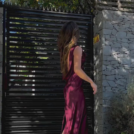 fallback text for a video